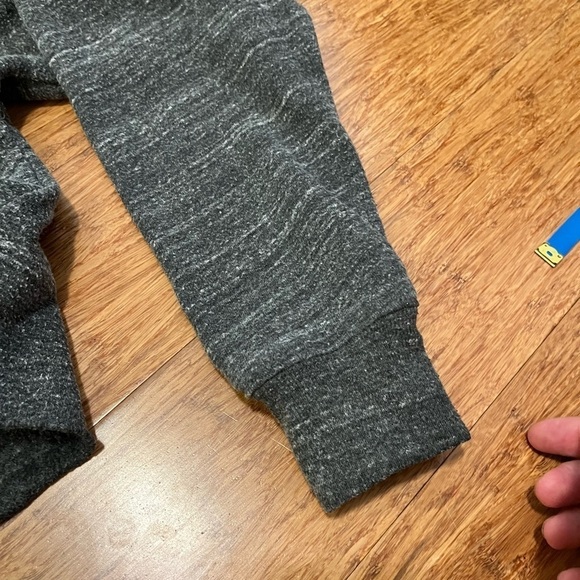 Brandy Melville John Galt gray long sleeve crew neck crop top. Medium - Picture 9 of 13